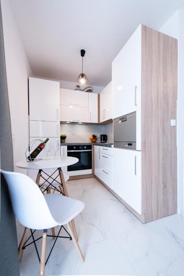 Estella Apartment Krakow Bagian luar foto